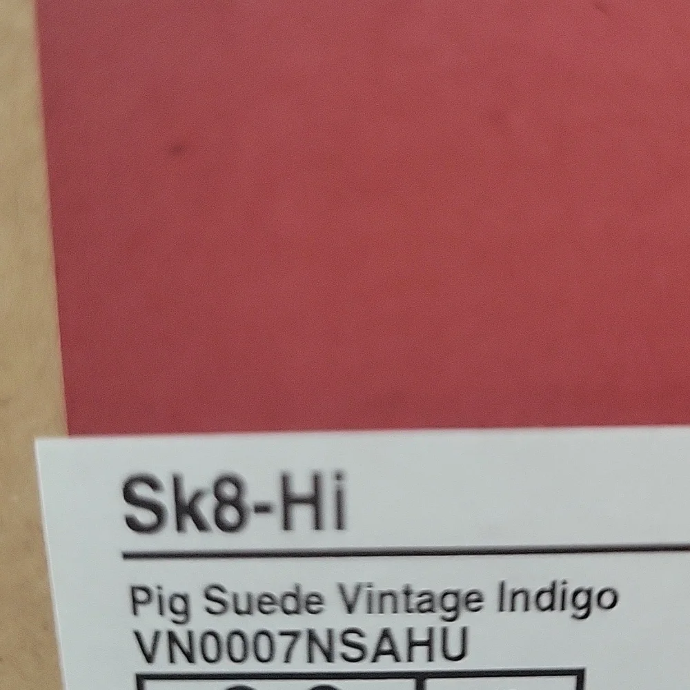Van's SK8-Hi Brand new in the box authentic uper leather .
